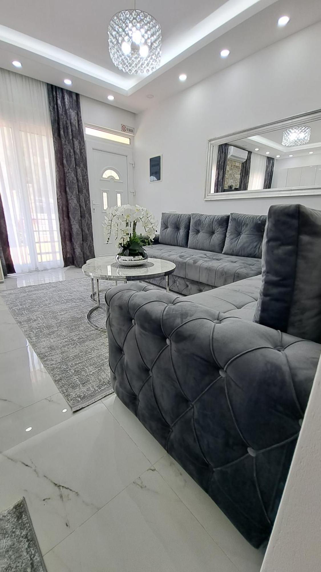 Apartments Pepdjonovic Улцинь Екстер'єр фото